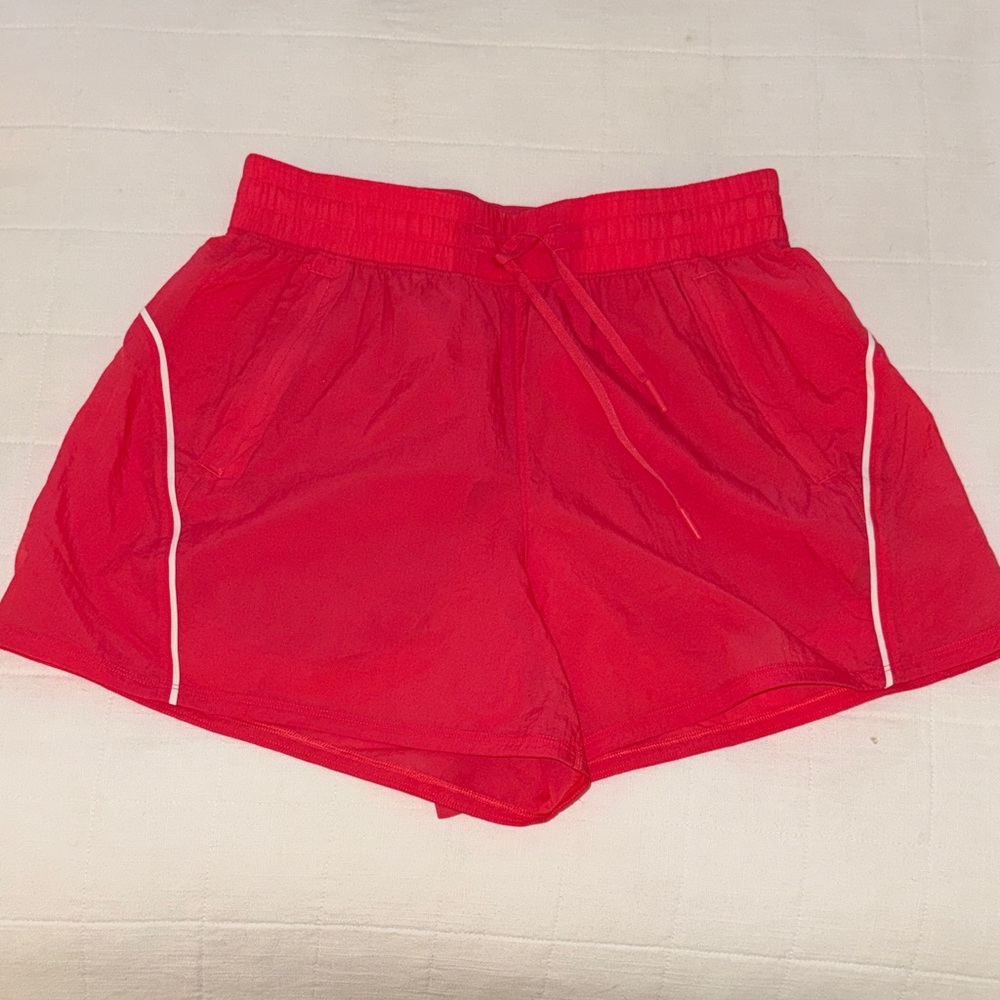 Lululemon License to Train High-Rise Lightweight Short 4” - Glaze Pink - Size 6